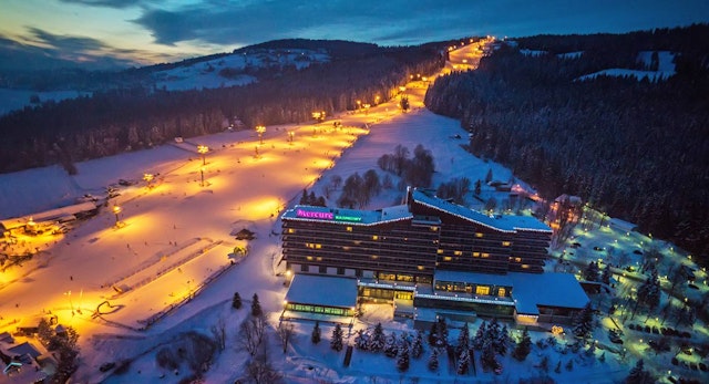 Hotele ze stokami narciarskimi w bliskiej okolicy