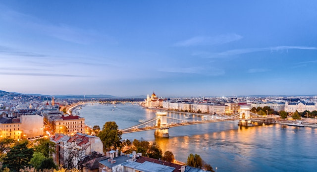 Wakacje na Węgrzech - najlepsze hotele w kraju wód termalnych