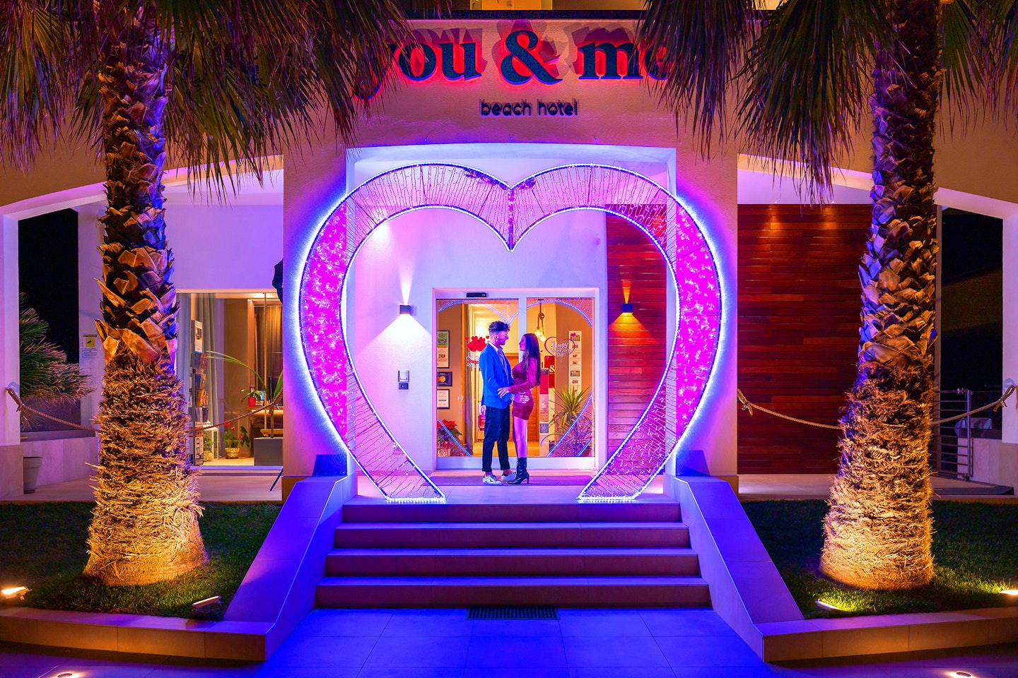 You & Me Beach Hotel - Viserbella