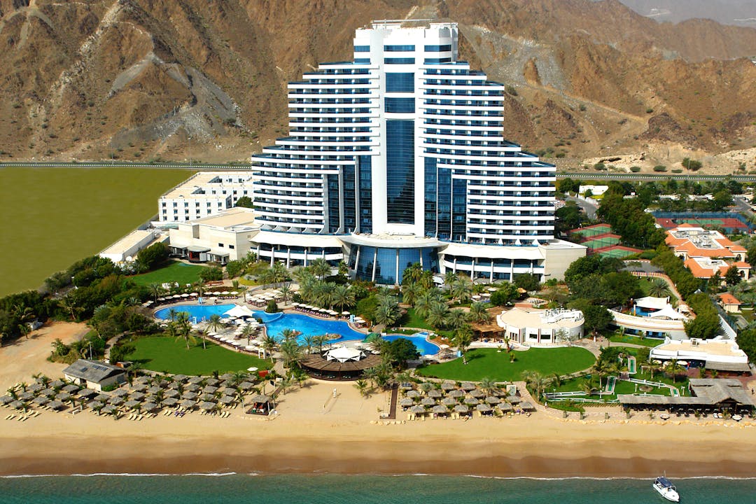 Аль фуджейра отели. Отель le Meridien al Aqah Beach Resort 5. Ле Меридиан Дубай Фуджейра. Le Meridien ОАЭ Фуджейра. Эмират Эль-Фуджайра.