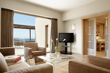 One bedroom suite Sea View - lead