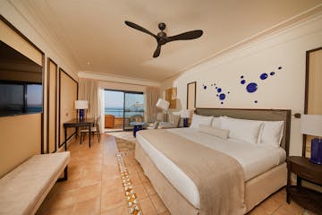 Junior suite with sea view