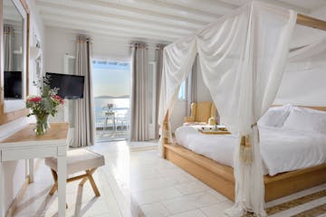 Honeymoon One Bedroom Suite